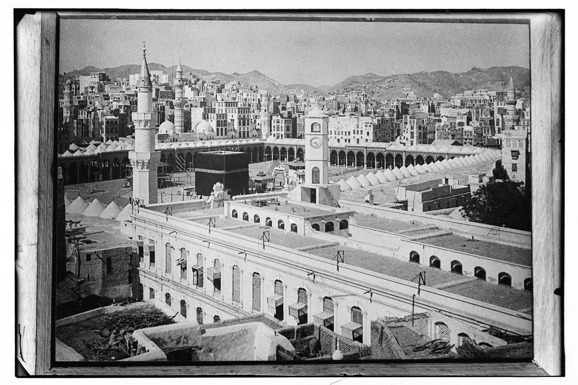 منظر تاريخي لمكة والمسجد الحرام حوالي عام 1910
